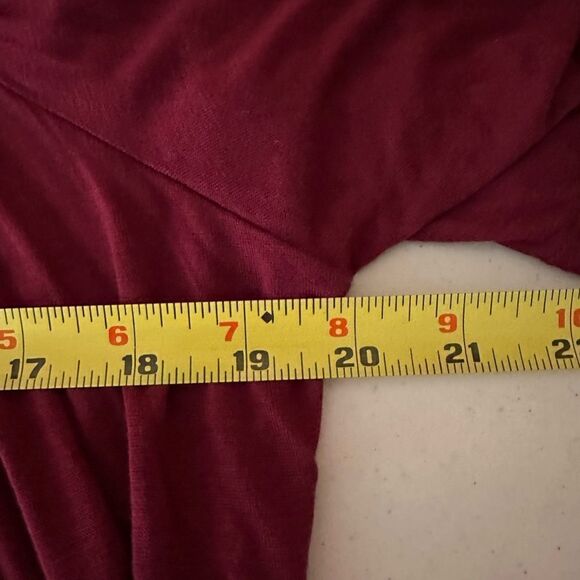 Free Kisses Red and white lace blouse - Picture 6 of 9